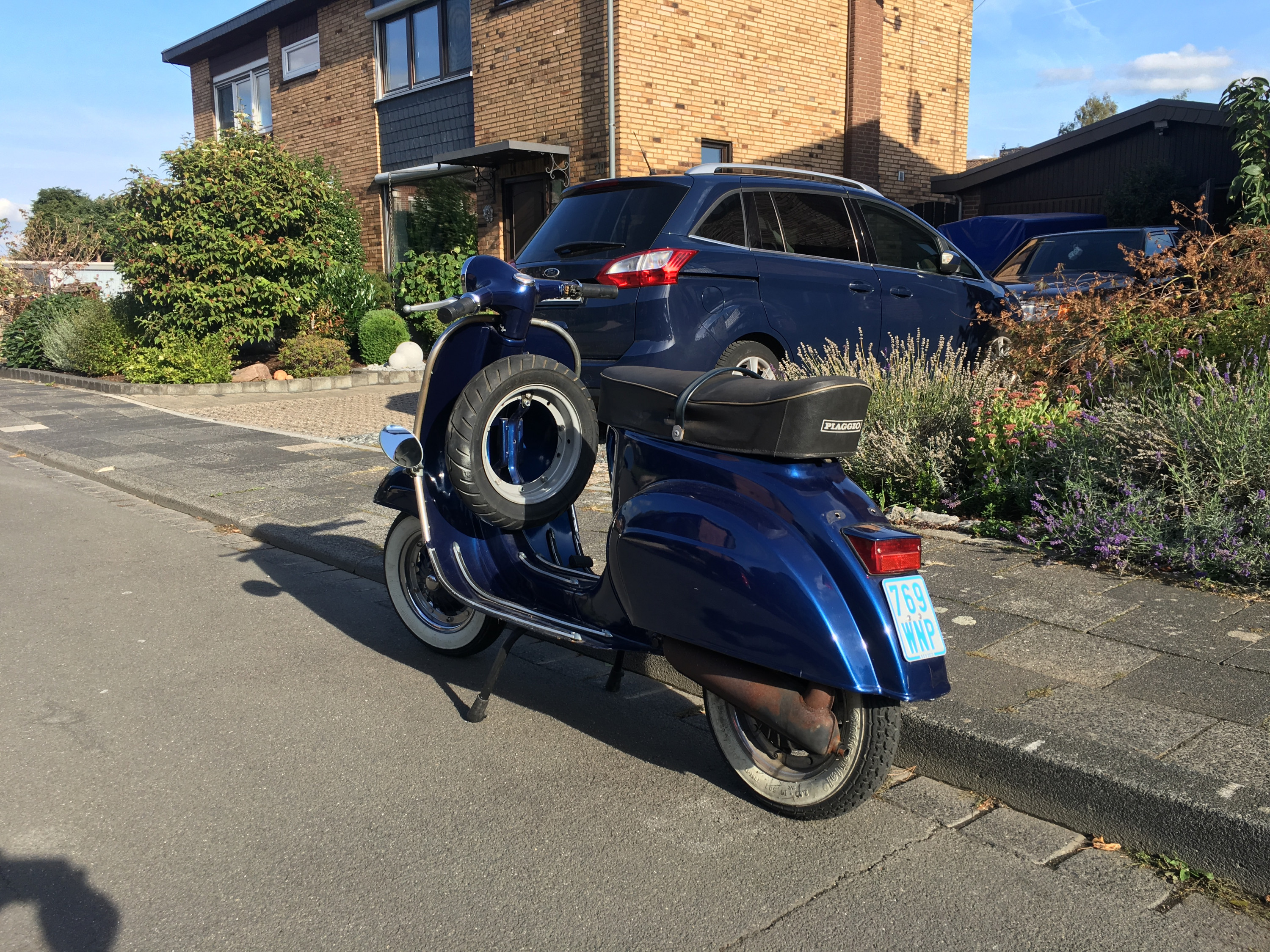 Vespa 50R