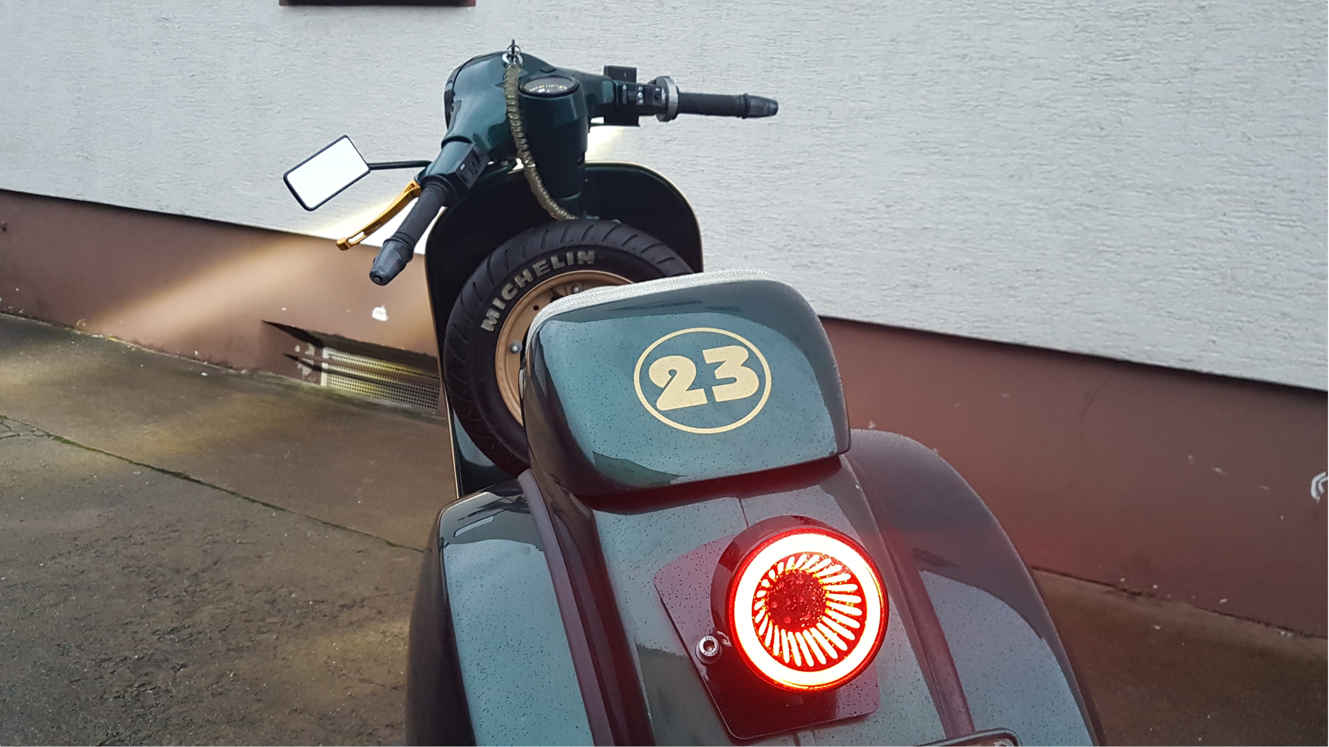 Vespa P150X Custom LED