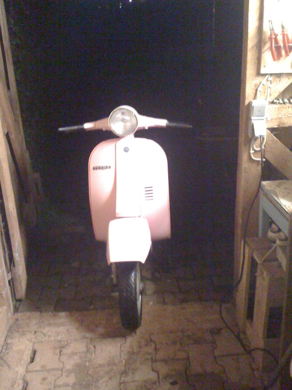 Meine fast fertiggestellte Vespa PK50XL:) Hot Chocolate...