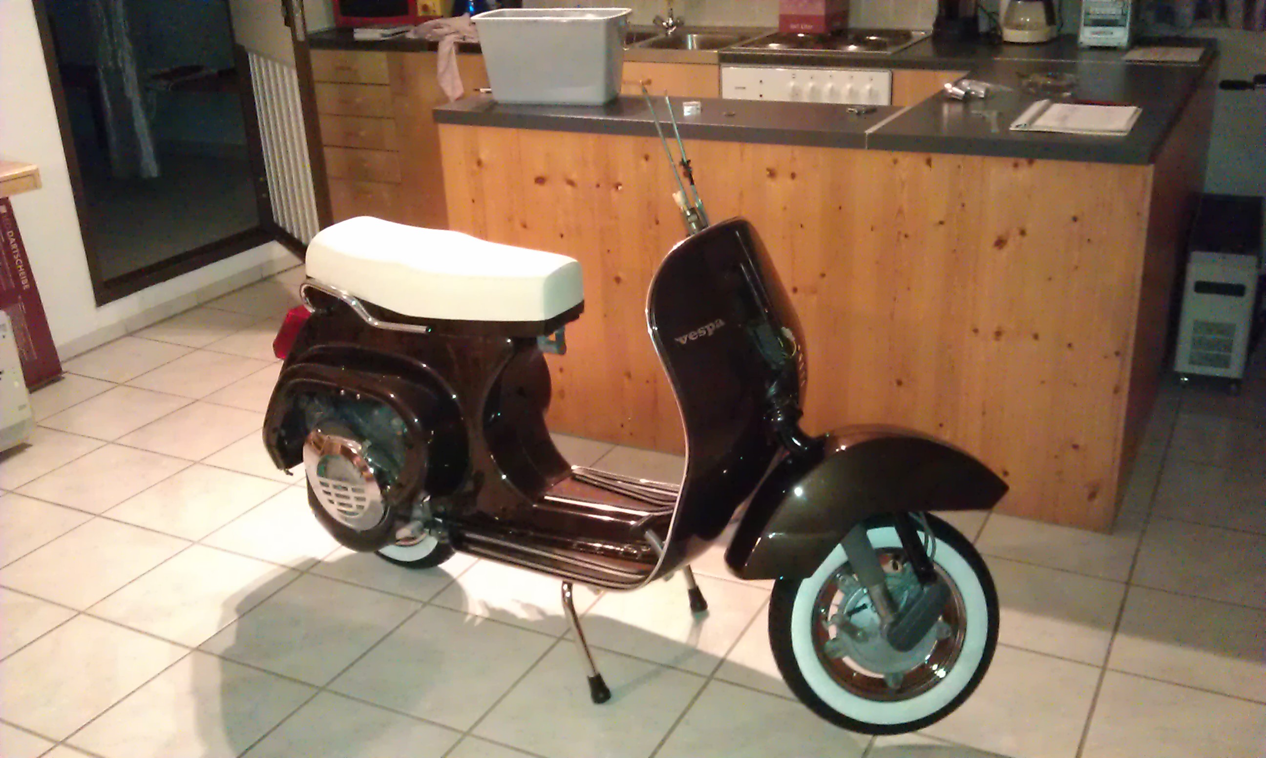 Meine fast fertiggestellte Vespa PK50XL:) Hot Chocolate...