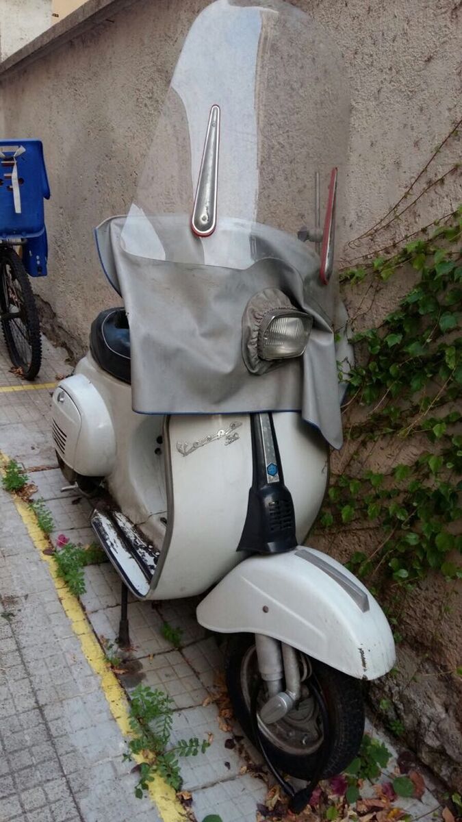 Importmöglichkeit aus Italien - Restaurationen, Lack & Optik - VespaOnline  Forum: Entdecke die Welt der klassischen Vespa-Roller und teile deine  Leidenschaft