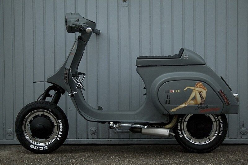 Lenkergriffe schwarz für Vespa PK 50 125/ XL+ Karosserieschrauben